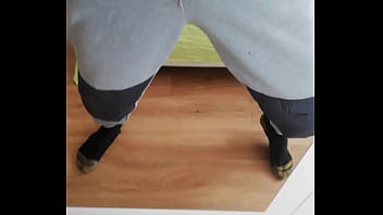 I Pee In The Sleeping Room - socks, kys, wetting-pants, peeing-in-pants, wetting-floor - Video 1210887