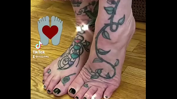 Tattoos, Fetish, Feet - Feet - 2025 - Sexy - Performance - Video 1451380