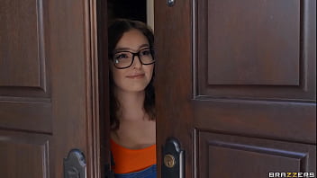 Lunch With The Steps - Lexi Luna, Leana Lovings, Chloe Surreal / Brazzers / Stream Full From