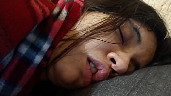 Dei Uma Mamada Gostosa Na Rola Do Bluezao E Fiquei Muito Cansada E Com Soninho