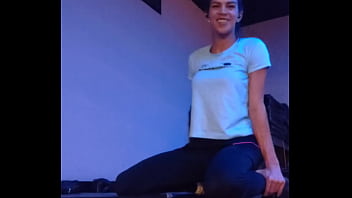 Venham Ver Daniela Santos Fazendo Seu Treino.