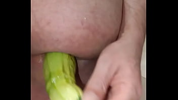 Gay Anal Zucchini - ass, solo, gay-amateur, gay-anal - Video 1436978