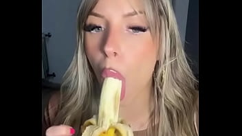 Sexy Latina Eats Banana - Tiktok Challenge