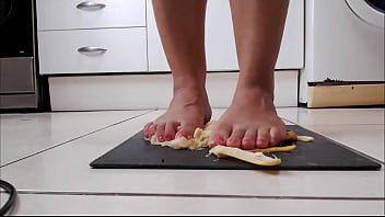 Banana' Foot Smashing