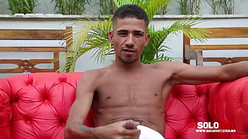 Mineiro Gostoso E Pirocudo Batendo Punheta