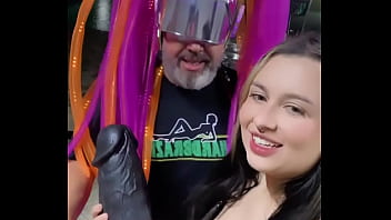 Camila Prado Adorou O Brinquedo Mosntro