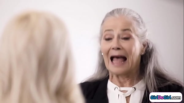 Big Tits Blonde Facesits Petite Redhead