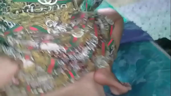 Su Marido Mira Mientras Yo La Penetró Y La Lleno De Leche