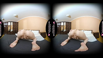 Solo Girl Milena Masturbating Alone In The Bedroom With A Pink Vibrator In Vr
