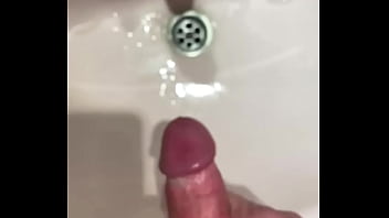 Leche En Cámara Lenta - piercing, polla, leche - Video 1317460