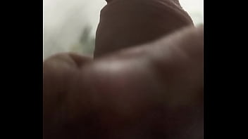 Batendo Uma Punhetinha - chubby, punheta, gordinho, small-dick, chama-de-video - Video 1371990