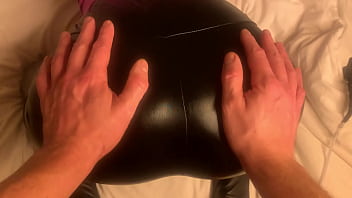 Mrs Jizz Gets Her Ass Squeezed In Leather Pants Whilst Waiting For Cum