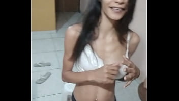 Kasal Novisso Se Mostrando Perante As C_meras