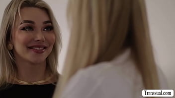 Real Estate Agent Banged By Ts Client