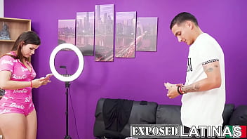 Exposedlatinas - Horny Latina Teen Model Seduces The Delivery Guy - Alisha Grey