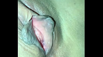 Bú lồn ngọt nước