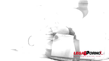 The Amazing Belle Claire Does 3on1 Tap Dap Airtight Sz1742