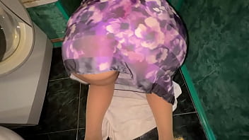 Milf When She Found Out That There Would Be Anal Sex, She Prepared Her Big Ass For A Penis