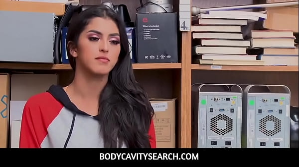 Bodycavitysearch - Sophia Leone Bmed And Fucked By Mall Officer