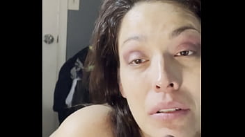 Sexy Latina Sucks For Vino