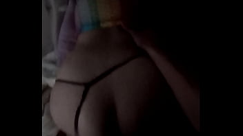 Zorra Moviendo Su Gran Culo Arriba De Una Verga