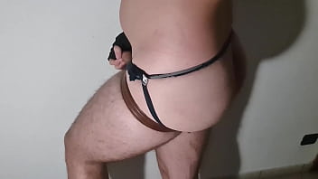 Morg Muestra Su Culo Gordo