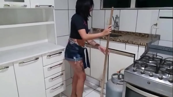 Empregadinha Entra Na Pica Do Patrao
