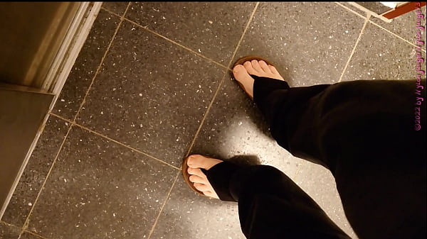 Barfuß Zum Müllplatz