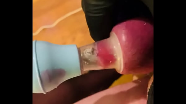 Cd Nikki Smokes And Pumps Pussy To Cumshot