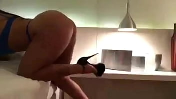 Angel Lima Em Um S_rie De V_deos Caseiros.