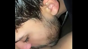 Gostosa Fica Louca Com Garotão Chupando