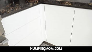 Humpingmom - Big Tits Blonde Milf Stepmom Caitlin Bell Sucked Dirty Stepsons Big Cock