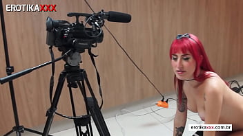 Machos Batendo Punheta Pra Atriz Porn_ Karol Redxx - Bastidores Da Erotikaxxx - Cena Completa No Red