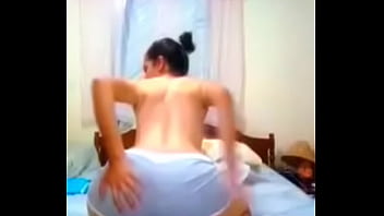 Estaba Cansada Y Me Relaje Un Poco Con Crema En Mi Cuerpo