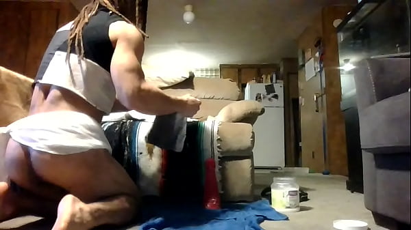 Lvory White - Gaping With My