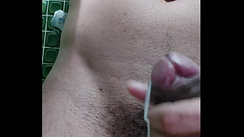 Gozando Muito Antes Do Banho