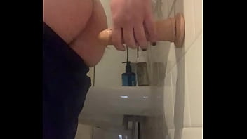 Passivo Fudendo Com Dildo