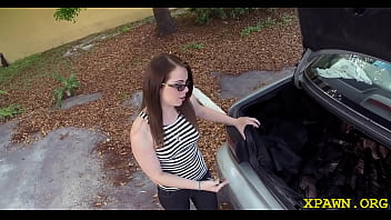 Dazzling Lady Gets Off With Big Fang