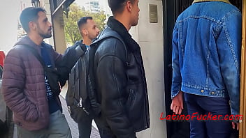 Traveling Latino' Fuck In A Motel