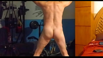 Sensual Striptease, Chico Bailando Sensual Hasta Quedar Desnudo.