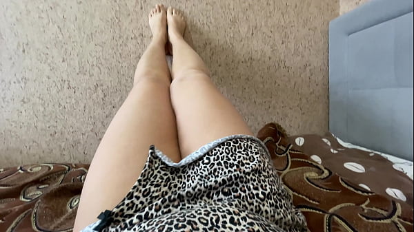 My Step Sister Masturbates Her Pussy Every Morning