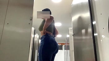 Camara Oculta En Ba_o Publico De Espa_a