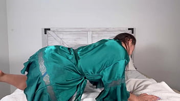 Thick Latina Masturbating And Squirting In Bed