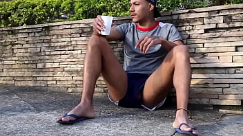 Fodendo O Morador De Rua