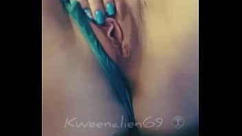 Rubbing My Kitty - pussy, latina, sologirl, shaved-pussy, pussyrubbing - Video 1154666