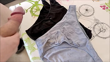 Corrida En Bragas De Mi Mujer 259