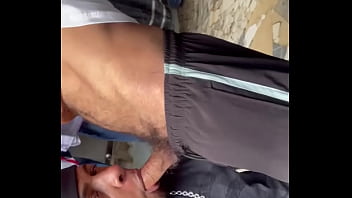 Chupando O Vizinho Coroa