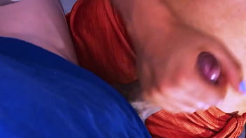 La Madrastra Se Ofreció A Ayudar A Su Hijastrastra Con Las Tareas En El Apartamento, Pero Pronto Se Dio Cuenta De Que No Podía Resistirse A Su Encanto.