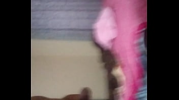 Mostrando La Verga En La Ventana