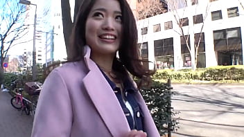 【SSS級美女】20歳【性格良すぎ】映画館の受付あずさちゃん参上！可愛い過ぎる彼女の応募理由は『私のエッチ見て興奮してくれると嬉しいかなって_』人に感動を与える映画が好きで、自分も人に感動を与えたくなった！？でAV出演！【着痩せ隠れ巨...